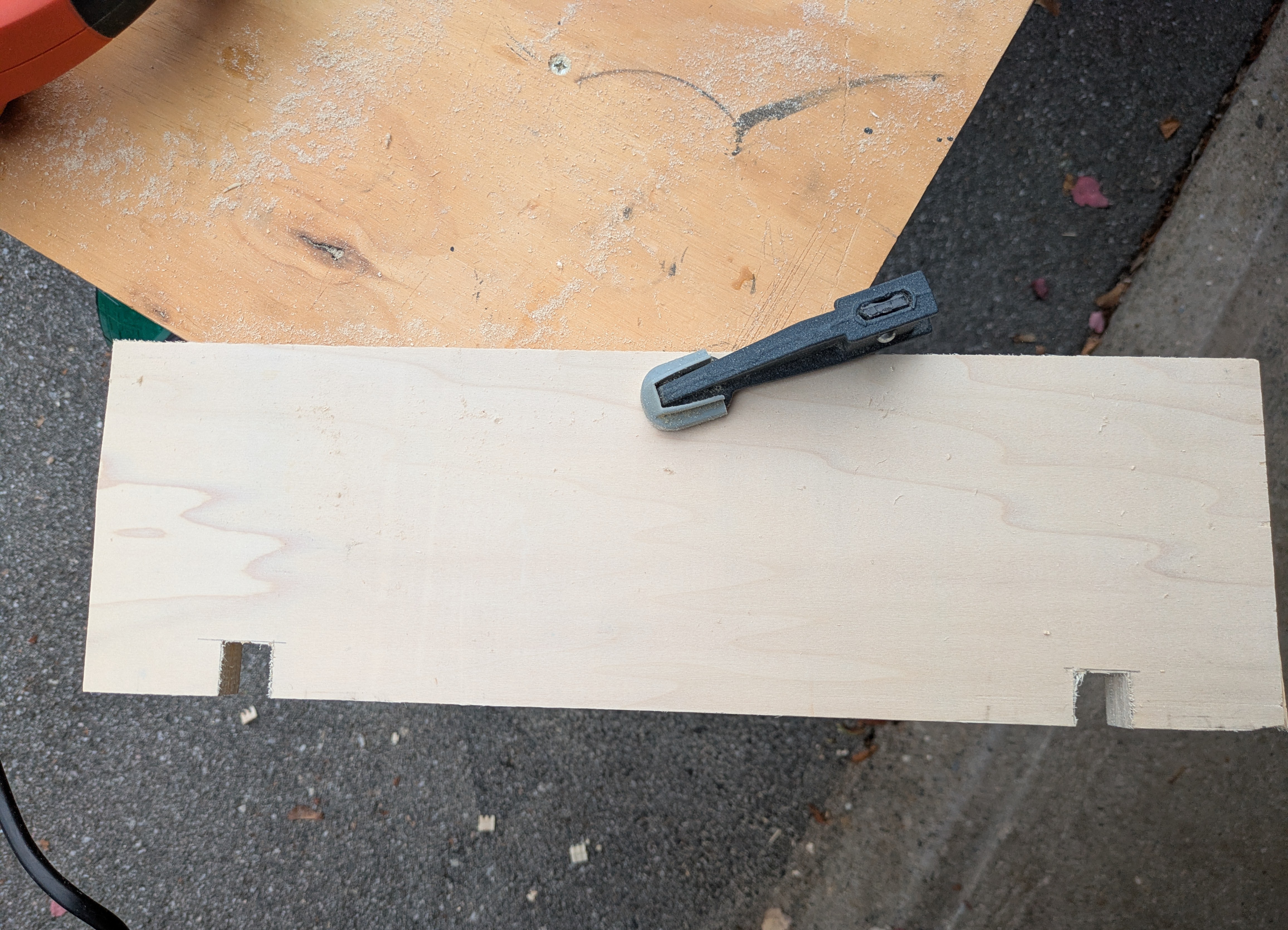 The rear support with notches cut out
